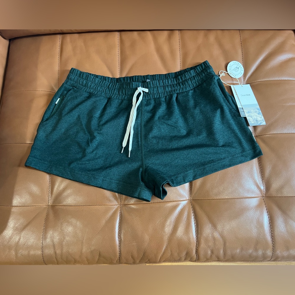 Vuori Halo performance shorts